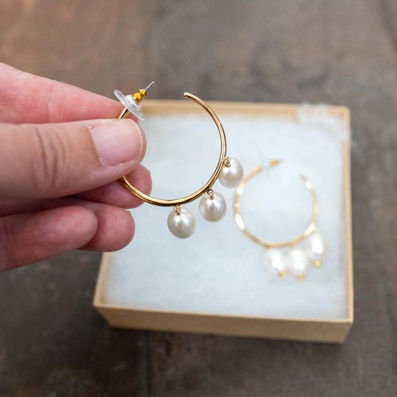 Rebecca Minkoff x Stella & Dot Pearl Hoop Earring - Picture 3 of 6